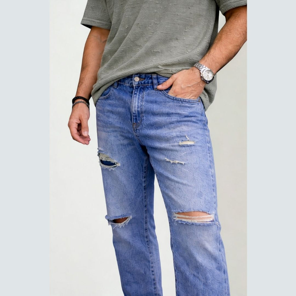 Jean Slim Fit Azul Claro con Roturas